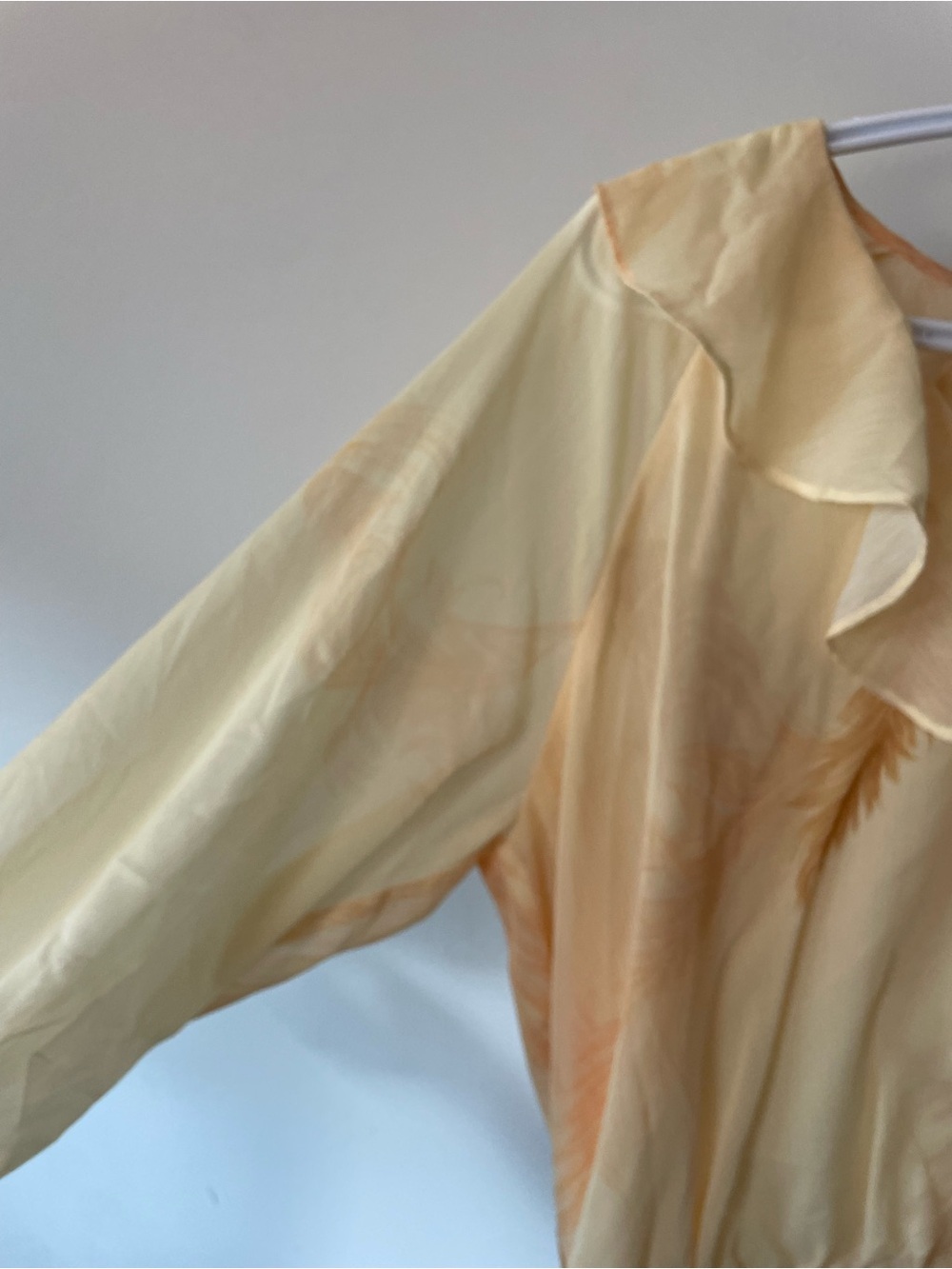 NEW Little Moon Aritzia Rosemary Blouse in Yellow Feather Print Ruffled Boho - Picture 5 of 8